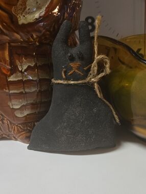 Handsewn Primitive Black Cat Décor/bowl filler with Twine Bow
